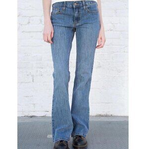 Brandy Melville Brielle 90's Jeans in 90 Wash Denim